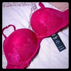NWT Torrid Lace Push Up Plunge 48D